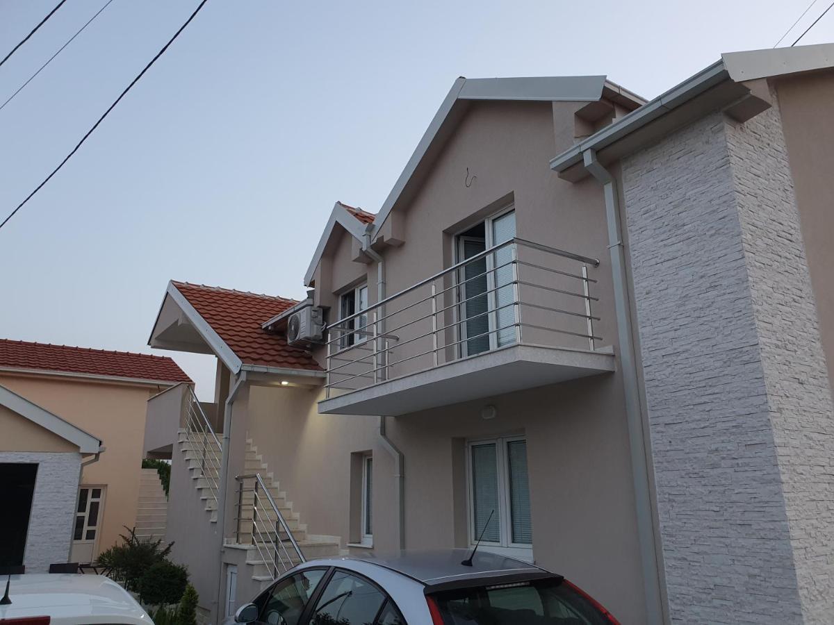 Apartman Tolosi Podgorica Exterior photo
