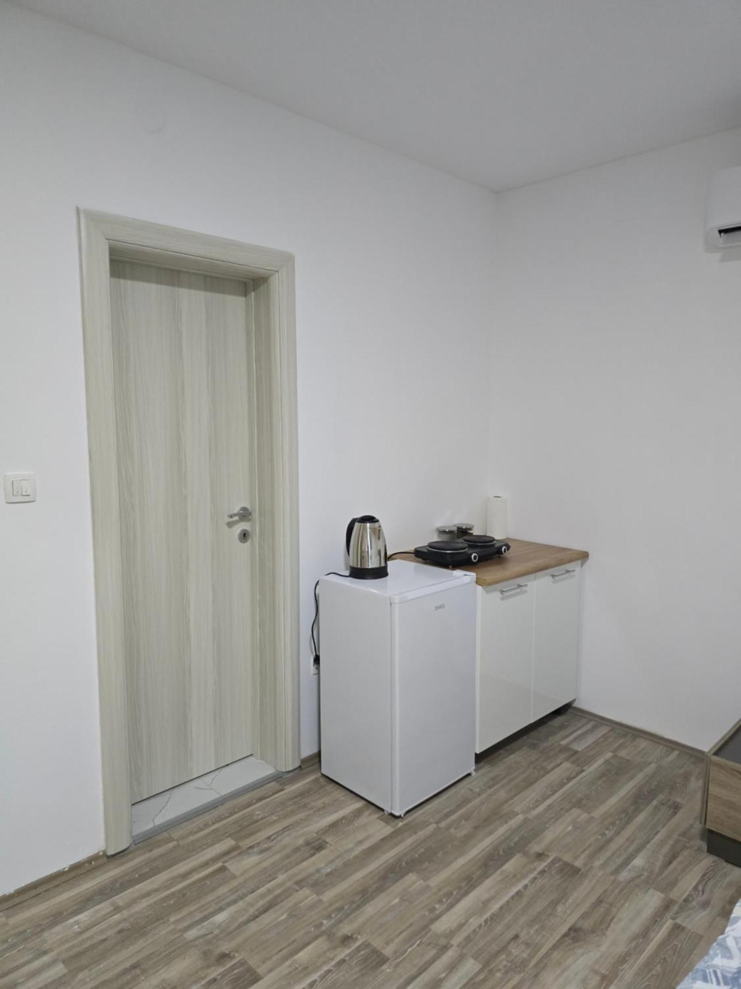 Apartman Tolosi Podgorica Exterior photo